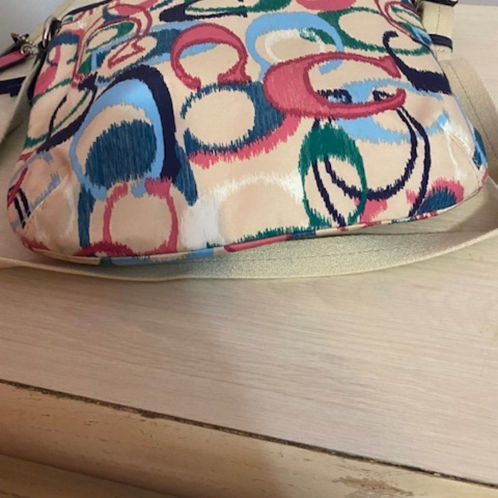 Coach F24446 Multi-color signature Ikat crossbody bag - Picture 5 of 6
